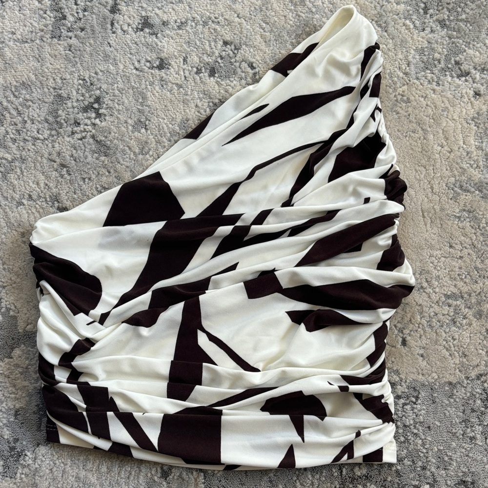 Express Black and White One-Shoulder Top